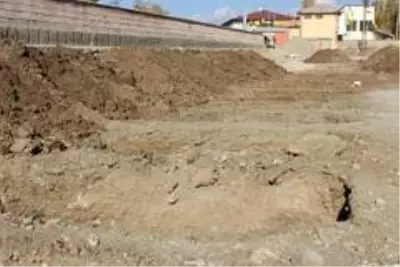 - Ağrı'da kış öncesi 200'e yakın mezar kazıldı - Ağrı'da kış öncesi 200'e yakın mezar kazıldı