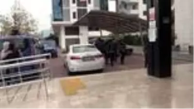 Alanya'da uyuşturucu operasyonunda yakalanan 8 şüpheliden 3'ü tutuklandı Alanya'da uyuşturucu operasyonunda yakalanan 8 şüpheliden 3'ü tutuklandı