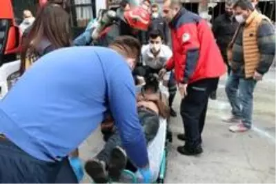 Alevlere teslim olan dükkandan tuvalete sığınarak kurtuldu Alevlere teslim olan dükkandan tuvalete sığınarak kurtuldu