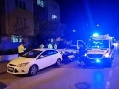 Alkollü sürücünün aracına çarptığını yardıma gidince anladı Alkollü sürücünün aracına çarptığını yardıma gidince anladı