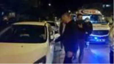 Alkollü sürücünün aracına çarptığını yardıma gidince anladı Alkollü sürücünün aracına çarptığını yardıma gidince anladı