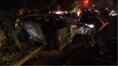 Ankara'da sıkışmalı trafik kazası: 2 yaralı Ankara'da sıkışmalı trafik kazası: 2 yaralı