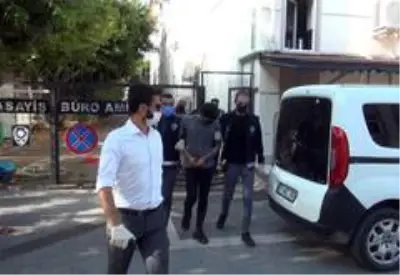 Son dakika haber | Antalya'da kafelere dadanan 2 şüpheli, 10 iş yerinin bahşiş kutusunu çaldı Son dakika haber | Antalya'da kafelere dadanan 2 şüpheli, 10 iş yerinin bahşiş kutusunu çaldı