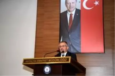 Antalya'da kış dönemi trafik tedbirleri ele alındı Antalya'da kış dönemi trafik tedbirleri ele alındı