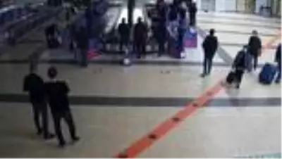 Antalya Havalimanı'nda cevizin içinde uyuşturucu ele geçirildi Antalya Havalimanı'nda cevizin içinde uyuşturucu ele geçirildi