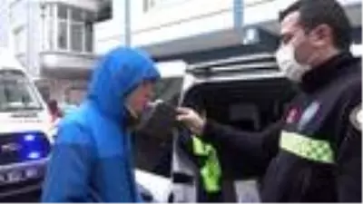 Avcılar'da motosikletin otomobilin açılan kapısına çarpmasıyla 1 kişi yaralandı Avcılar'da motosikletin otomobilin açılan kapısına çarpmasıyla 1 kişi yaralandı