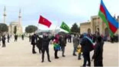 Azerbaycanlılar, Kelbecer'in işgalden kurtuluşunu kutluyor Azerbaycanlılar, Kelbecer'in işgalden kurtuluşunu kutluyor