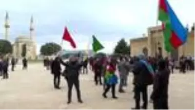 Azerbaycanlılar, Kelbecer'in işgalden kurtuluşunu kutluyor Azerbaycanlılar, Kelbecer'in işgalden kurtuluşunu kutluyor