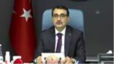 Son dakika haber! Bakan Dönmez: 'Yerli teknolojiyle birlikte rüzgarı Türkiye'nin ikinci bir otomotiv sektörü yapmaya niyetliyiz' Son dakika haber! Bakan Dönmez: 'Yerli teknolojiyle birlikte rüzgarı Türkiye'nin ikinci bir otomotiv sektörü yapmaya niyetliyiz'
