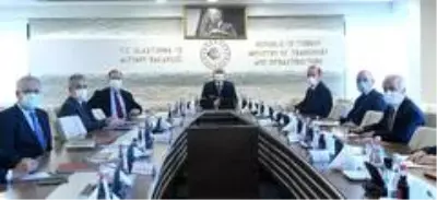 Son dakika haber... Bakan Karaismailoğlu, TÖSHİD heyeti ile bir araya geldi Son dakika haber... Bakan Karaismailoğlu, TÖSHİD heyeti ile bir araya geldi