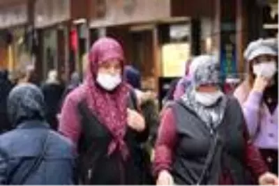 Bakan Koca'nın vakaların arttığını söylediği Gaziantep'te tedbirlere uyulmuyor Bakan Koca'nın vakaların arttığını söylediği Gaziantep'te tedbirlere uyulmuyor