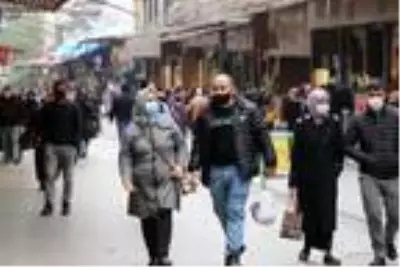 Bakan Koca'nın vakaların arttığını söylediği Gaziantep'te tedbirlere uyulmuyor Bakan Koca'nın vakaların arttığını söylediği Gaziantep'te tedbirlere uyulmuyor