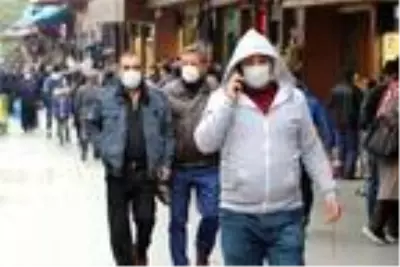 Bakan Koca'nın vakaların arttığını söylediği Gaziantep'te tedbirlere uyulmuyor Bakan Koca'nın vakaların arttığını söylediği Gaziantep'te tedbirlere uyulmuyor