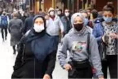 Bakan Koca'nın vakaların arttığını söylediği Gaziantep'te tedbirlere uyulmuyor Bakan Koca'nın vakaların arttığını söylediği Gaziantep'te tedbirlere uyulmuyor