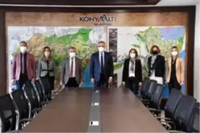 Bakanlık, belediye ve barodan 'Şiddet Önleme Merkezi' protokolü Bakanlık, belediye ve barodan 'Şiddet Önleme Merkezi' protokolü