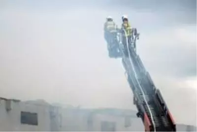 Bandırma'da depo yangını Bandırma'da depo yangını