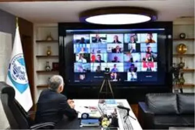 Başkan Büyükkılıç: 'Üniversiteler ile işbirliği geliştirilmeli' Başkan Büyükkılıç: 'Üniversiteler ile işbirliği geliştirilmeli'