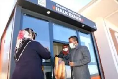 Başkan Say, halk ekmek satışını yerinde inceledi Başkan Say, halk ekmek satışını yerinde inceledi