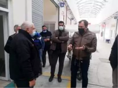 Son dakika... Başkan Yüksel hal esnafını dinledi Son dakika... Başkan Yüksel hal esnafını dinledi