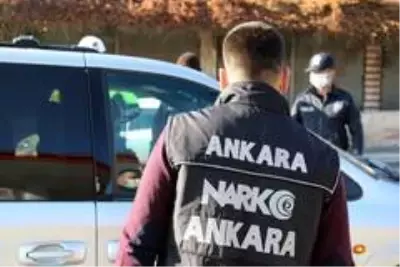 Başkent'te uyuşturucu satıcılarına fırsat tanınmıyor Başkent'te uyuşturucu satıcılarına fırsat tanınmıyor