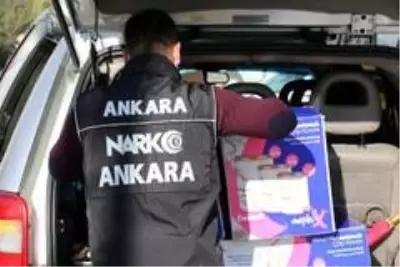 Başkent'te uyuşturucu satıcılarına fırsat tanınmıyor Başkent'te uyuşturucu satıcılarına fırsat tanınmıyor
