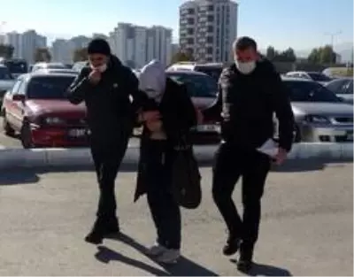 Bebeği ölüme terk eden kadının 2 çocuk annesi ve üniversite mezunu olduğu ortaya çıktı Bebeği ölüme terk eden kadının 2 çocuk annesi ve üniversite mezunu olduğu ortaya çıktı