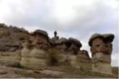 Son dakika haberi | Bingöl'de 'külahlı taşlar'ın turizme kazandırılması isteniyor Son dakika haberi | Bingöl'de 'külahlı taşlar'ın turizme kazandırılması isteniyor