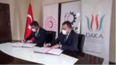 Bitlisli kadınlar yerli tohum üreterek kırsal kalkınmaya katkı sunacak Bitlisli kadınlar yerli tohum üreterek kırsal kalkınmaya katkı sunacak