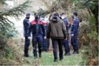 Bolu'da yaylada izinsiz çekilen tel örgü ve çitler yıkıldı Bolu'da yaylada izinsiz çekilen tel örgü ve çitler yıkıldı
