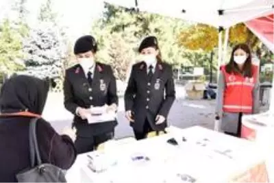 Burdur'da kadınlar KADES hakkında bilgilendirildi Burdur'da kadınlar KADES hakkında bilgilendirildi