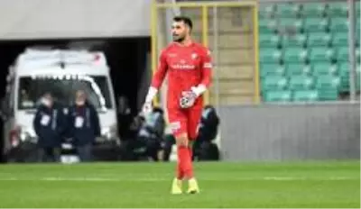 Bursaspor'un genç kalecisi Canberk Yurdakul, galibiyeti yorumladı Bursaspor'un genç kalecisi Canberk Yurdakul, galibiyeti yorumladı