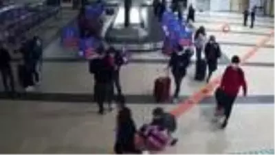 Ceviz içine gizlediği uyuşturucu ile havalimanında yakalandı Ceviz içine gizlediği uyuşturucu ile havalimanında yakalandı