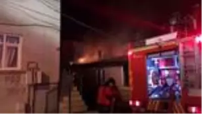 Son dakika haberi | Çıkan yangında tek katlı ev kullanılamaz hale geldi Son dakika haberi | Çıkan yangında tek katlı ev kullanılamaz hale geldi