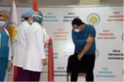 Çin aşısı Diyarbakır'da gönüllüler üzerinde uygulandı Çin aşısı Diyarbakır'da gönüllüler üzerinde uygulandı