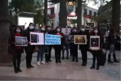 Denizli'de kadınlar, kadına yönelik şiddetle mücadele için bir araya geldiler Denizli'de kadınlar, kadına yönelik şiddetle mücadele için bir araya geldiler