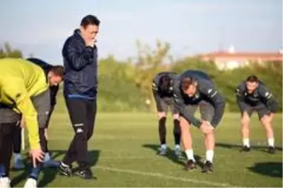 Denizlispor, Başakşehir maçının hazırlıklarına başladı Denizlispor, Başakşehir maçının hazırlıklarına başladı