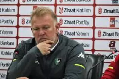 Denizlispor, yeni teknik direktör arayışına başladı Denizlispor, yeni teknik direktör arayışına başladı
