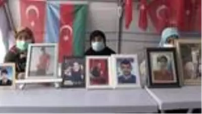 Diyarbakır anneleri evlatlarına kavuşmak için umutlu bekleyişini sürdürüyor Diyarbakır anneleri evlatlarına kavuşmak için umutlu bekleyişini sürdürüyor