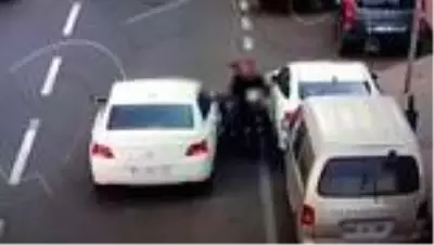 Son dakika! DİYARBAKIR - Çek hırsızlığı operasyonu: 3 gözaltı Son dakika! DİYARBAKIR - Çek hırsızlığı operasyonu: 3 gözaltı