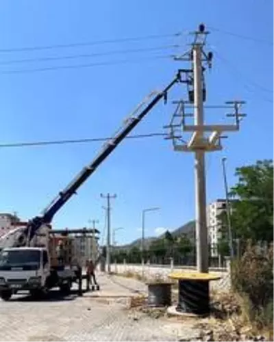Diyarbakır'ın merkez ilçelerine 23 milyon liralık şebeke yatırımı Diyarbakır'ın merkez ilçelerine 23 milyon liralık şebeke yatırımı