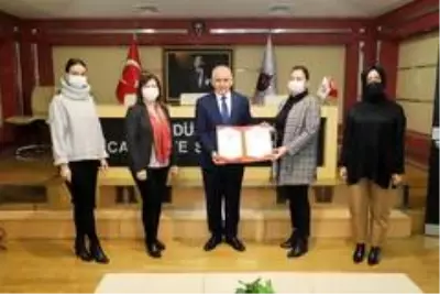 Düzce TSO Güvenli Hizmet Belgesini aldı Düzce TSO Güvenli Hizmet Belgesini aldı
