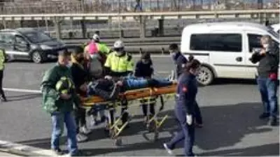 E-5 karayolunda otomobil motosikletliye çarpıp kaçtı E-5 karayolunda otomobil motosikletliye çarpıp kaçtı
