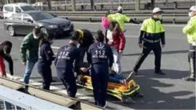 E-5 karayolunda otomobil motosikletliye çarpıp kaçtı E-5 karayolunda otomobil motosikletliye çarpıp kaçtı