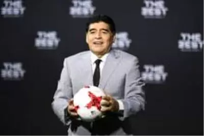 Efsane futbolu Maradona hayatını kaybetti Efsane futbolu Maradona hayatını kaybetti