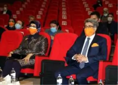 Eğitimci-Yazar Hayati İnanç Vanlılarla buluştu Eğitimci-Yazar Hayati İnanç Vanlılarla buluştu