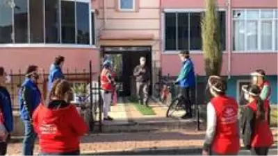 Emekli öğretmenleri unutmadılar Emekli öğretmenleri unutmadılar