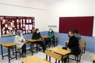 Emine Erdoğan'ın videosunu paylaştığı öğretmen: 'O gün en mutlu günümdü' Emine Erdoğan'ın videosunu paylaştığı öğretmen: 'O gün en mutlu günümdü'