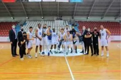 Erkekler Basketbol 1. Ligi: Kocaeli Büyükşehir Belediyesi Kağıtspor: 87 Nadir Gold İstanbul Basket: 73 Erkekler Basketbol 1. Ligi: Kocaeli Büyükşehir Belediyesi Kağıtspor: 87 Nadir Gold İstanbul Basket: 73