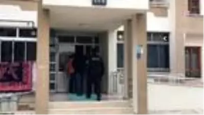 Son dakika... Evinin banyosunda ölü bulundu Son dakika... Evinin banyosunda ölü bulundu