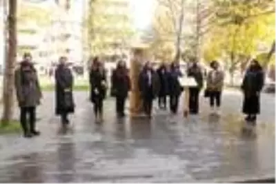 Son dakika haberi: Eskişehir'de, öldürülen kadınlar için 'Kelebekler Anıtı' açıldı Son dakika haberi: Eskişehir'de, öldürülen kadınlar için 'Kelebekler Anıtı' açıldı